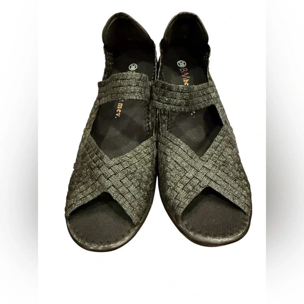 bernie mev. Women’s Black Woven Wedge Casual Sandals Sz 8